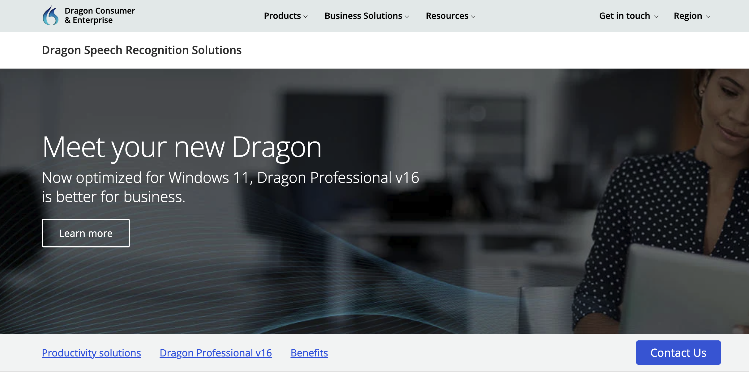 Dragon Professional v16 voice recognition software homepage showing Windows 11 support