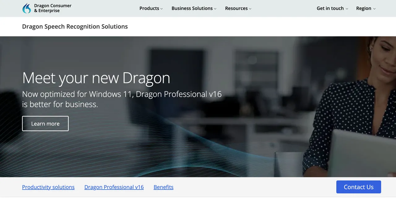 Dragon Professional v16 voice recognition software homepage showing Windows 11 support